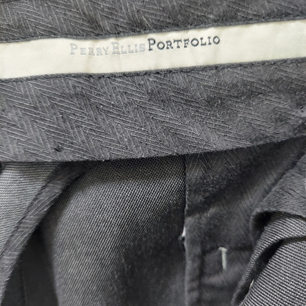 Perry Ellis Men's Slacks 42x32